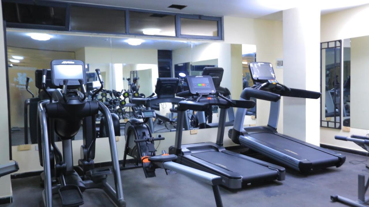 Triple E Hotel And Spa Адис Абеба Екстериор снимка